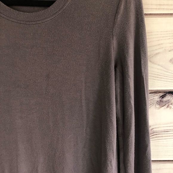 Athleta Coaster Go-To Sweatshirt in Silver Bells - Picture 5 of 7